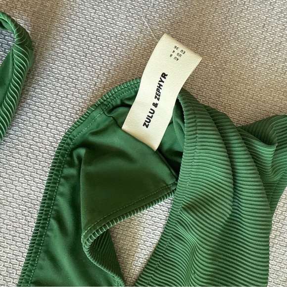 barely used Zulu & Zephyr Green Bikini - Picture 2 of 6
